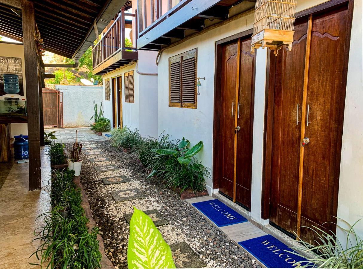 Capung Guesthouse Jimbaran Exteriör bild