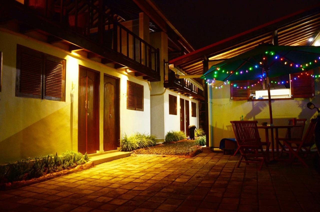 Capung Guesthouse Jimbaran Exteriör bild